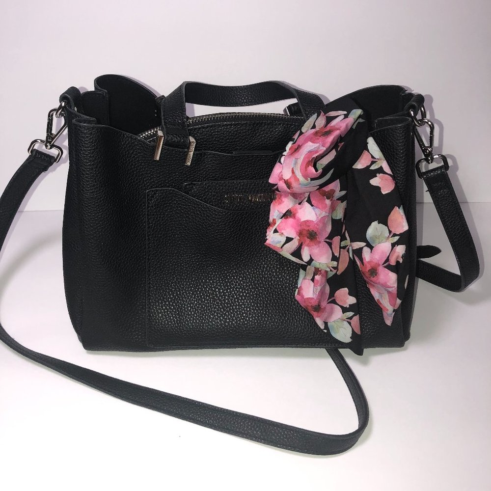 Steve Madden Cross Shoulder Bag, Black.